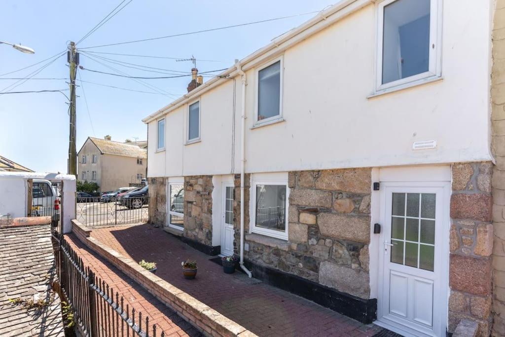 Charming 3 Bedroom Harbour Cottage With Parking Hikkaduwa Dış mekan fotoğraf
